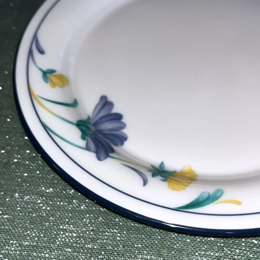 Lenox Buttercups on Blue Set Of 8~ 8.25 Inch Salad / Dessert Plates